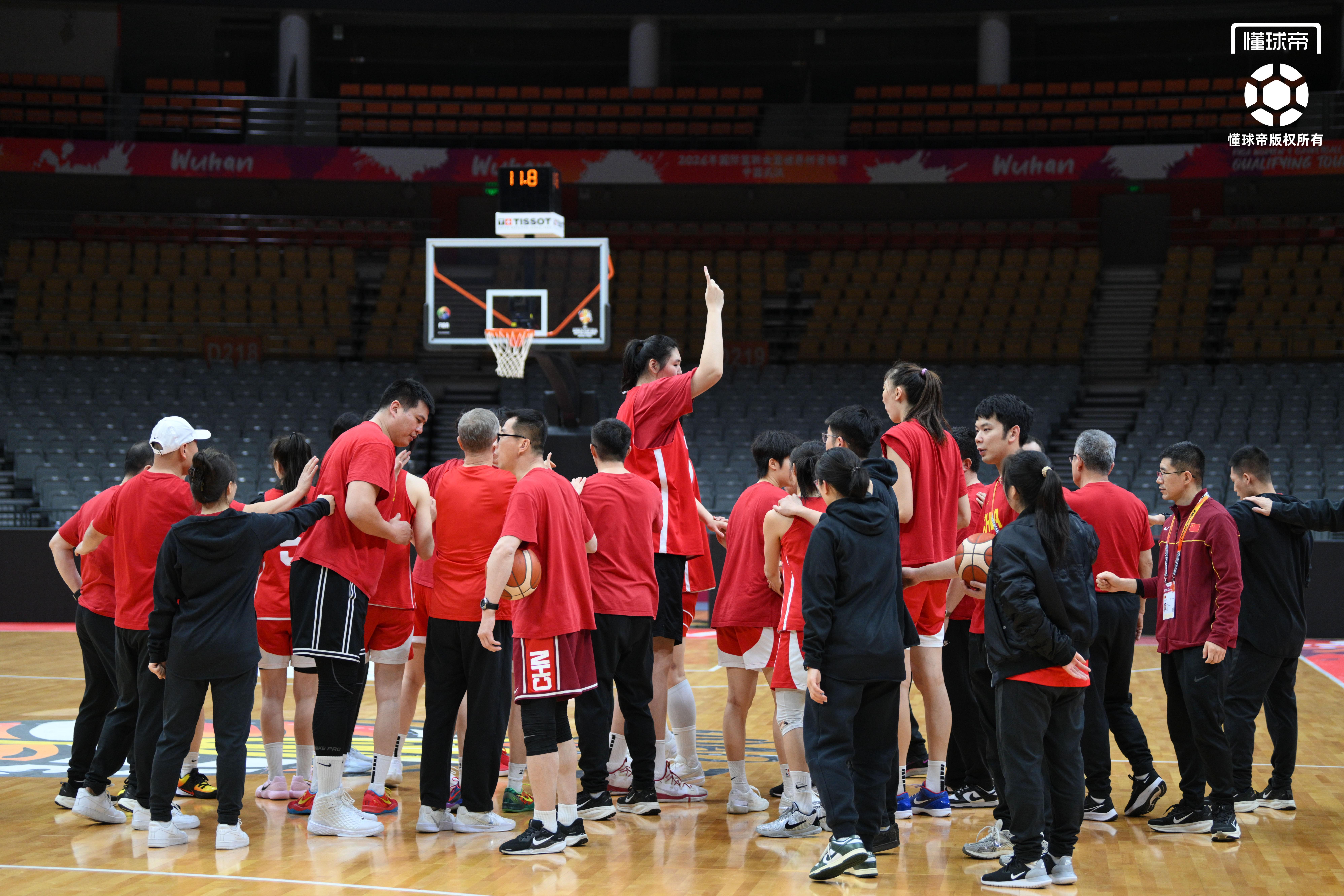 kaiyun.com-中国女篮世预赛最后一练，王治郅到场观看&amp;amp;全队精神饱满